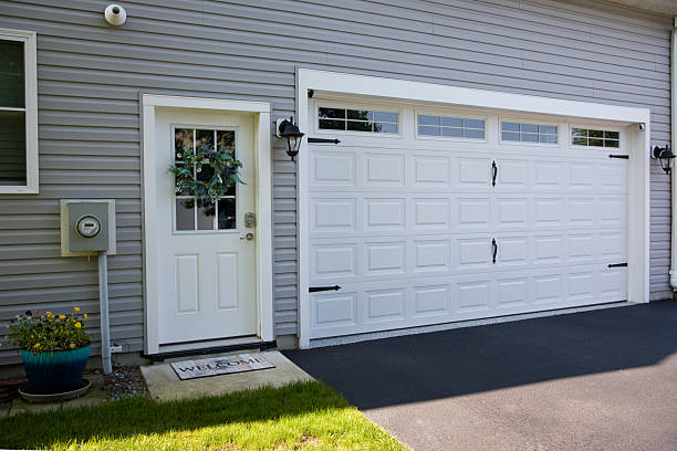 24/7 Emergency Garage Door Panel Replacement experts in Barbour County County, AL